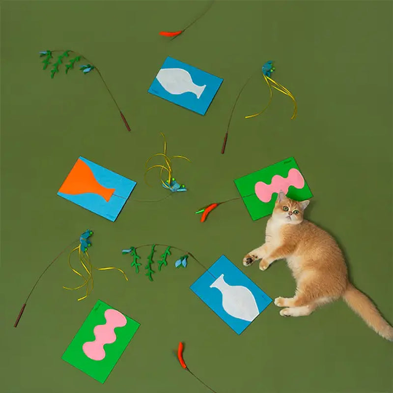 Hikiwee Interactive Cat Wand Toy with Base - Replaceable and Reusable for Extended Engagement, Colorful Design